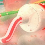 Kem đánh răng đẩy nhanh sự lây lan của siêu vi?